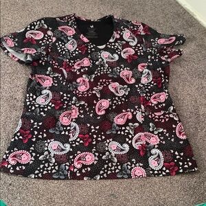 Ladies Paisley Print V-Neck Scrub Top